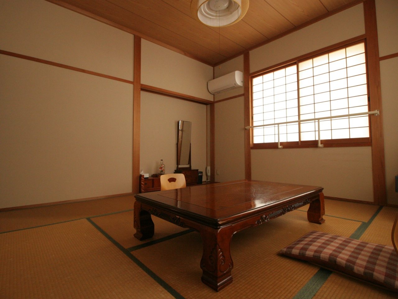 2階角部屋の和室8畳